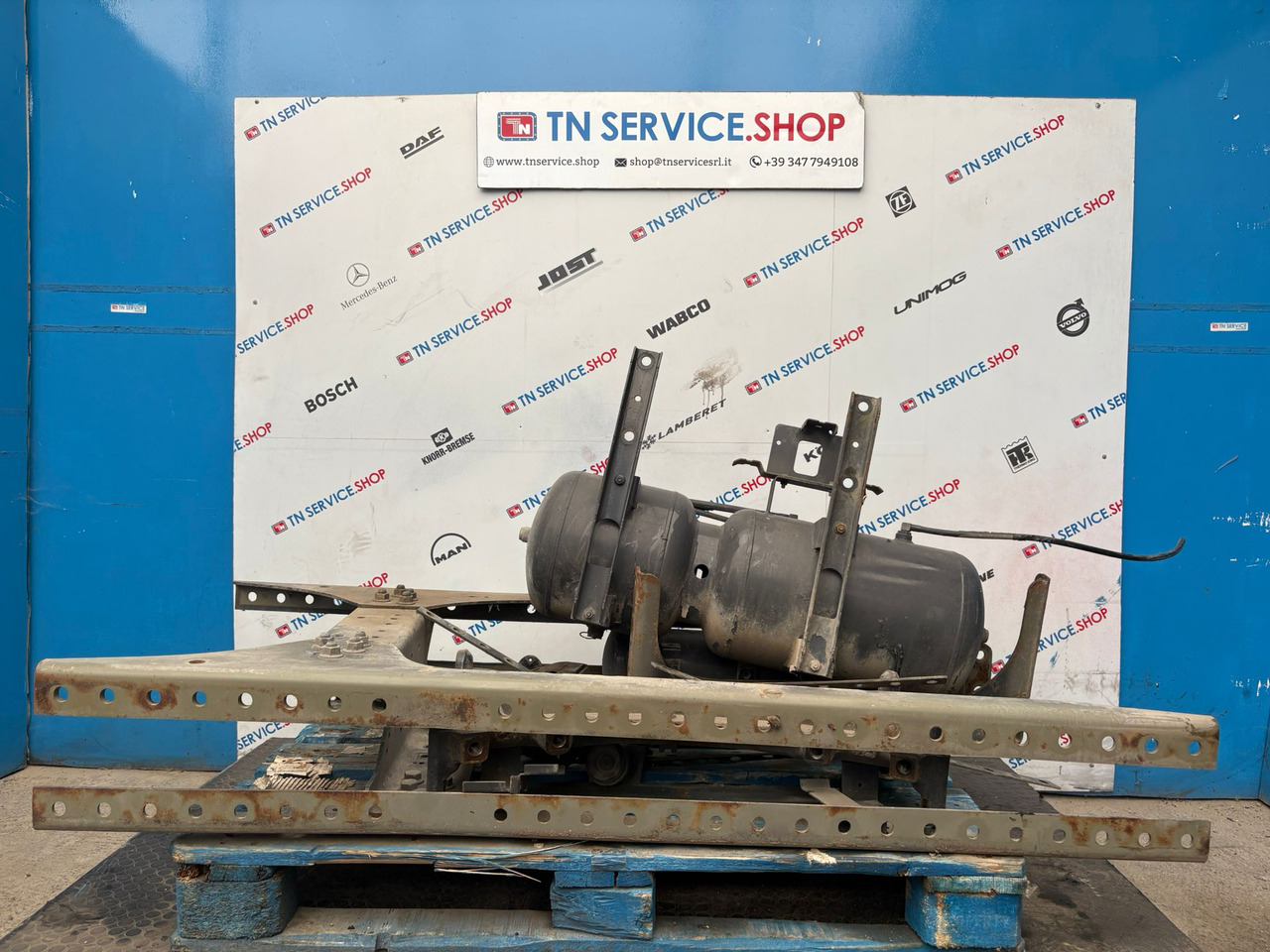 Serbatoio Aria, barra accoppiamento, differenziale DAF - Диференциал за Камион: снимка 1 Serbatoio Aria, barra accoppiamento, differenziale DAF - Диференциал за Камион: снимка 1