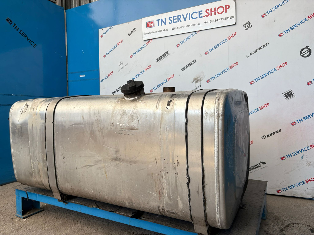 Serbatoio gasolio Iveco - Резервоар за гориво за Лекотоварен автомобил: снимка 2 Serbatoio gasolio Iveco - Резервоар за гориво за Лекотоварен автомобил: снимка 2