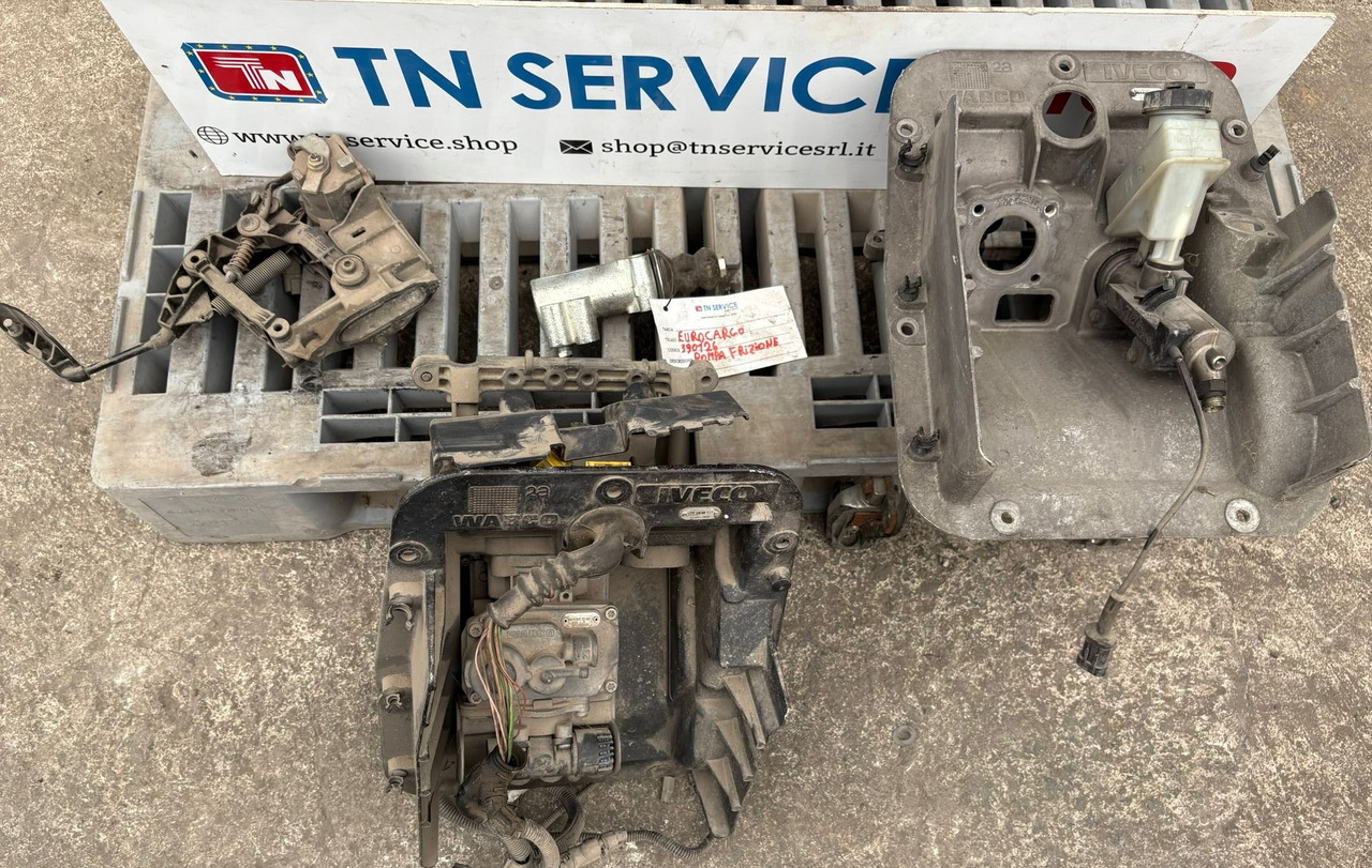 Supporto pedale Frizione IVECO - Педал за Камион: снимка 1 Supporto pedale Frizione IVECO - Педал за Камион: снимка 1