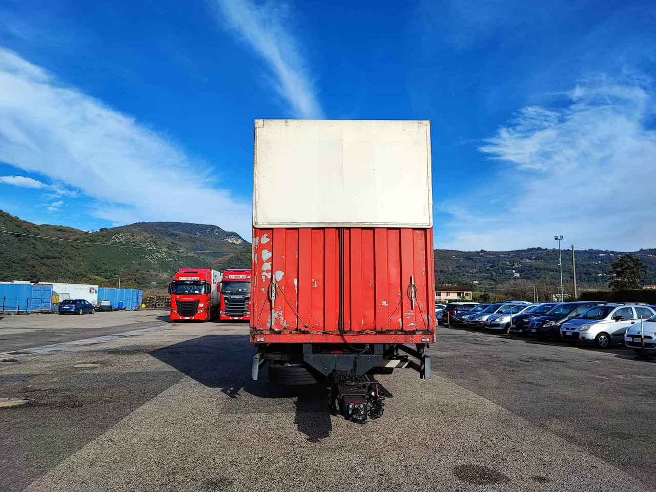 Ricambi Iveco 190.48 - Влекач: снимка 4 Ricambi Iveco 190.48 - Влекач: снимка 4