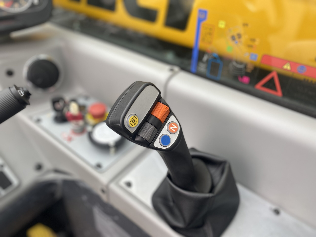 Телескопичен товарач Dieci Mini Agri 20.4 SMART 37 kW: снимка 9