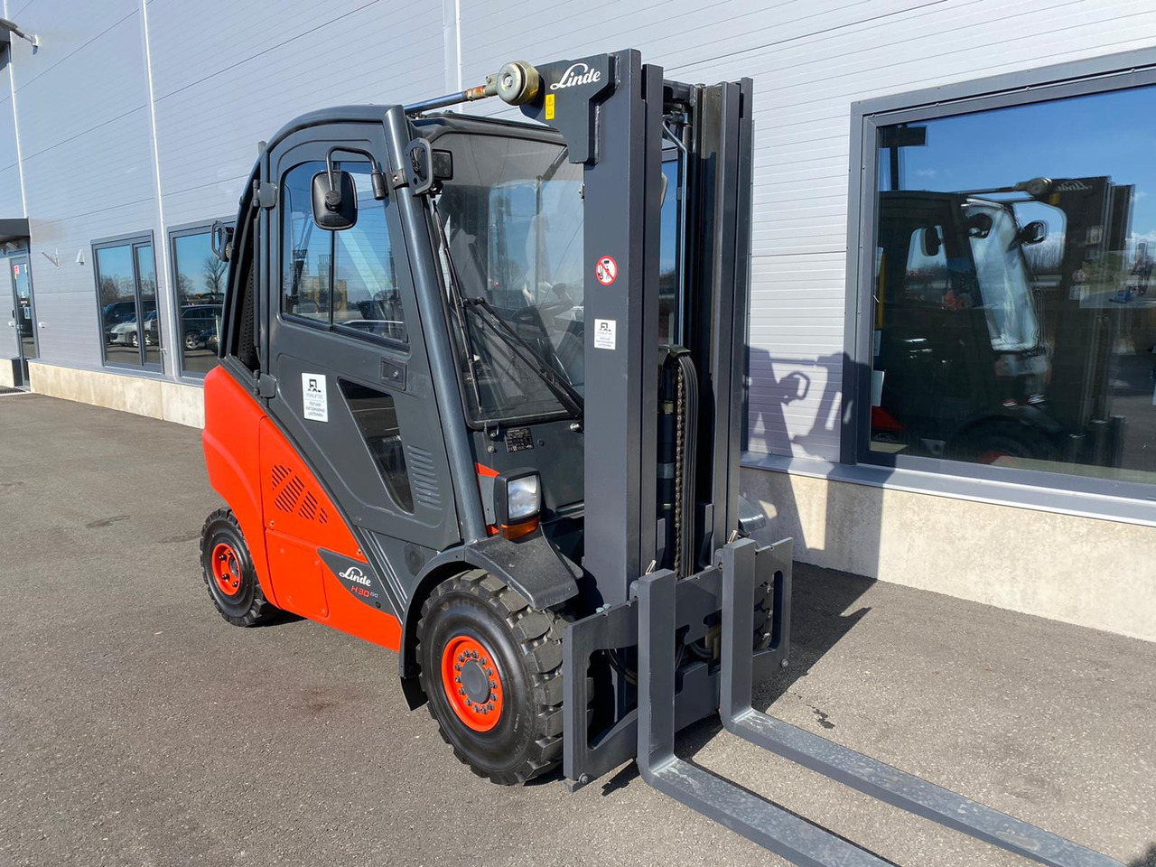 Linde H30T-02 EVO - Газокар: снимка 4 Linde H30T-02 EVO - Газокар: снимка 4