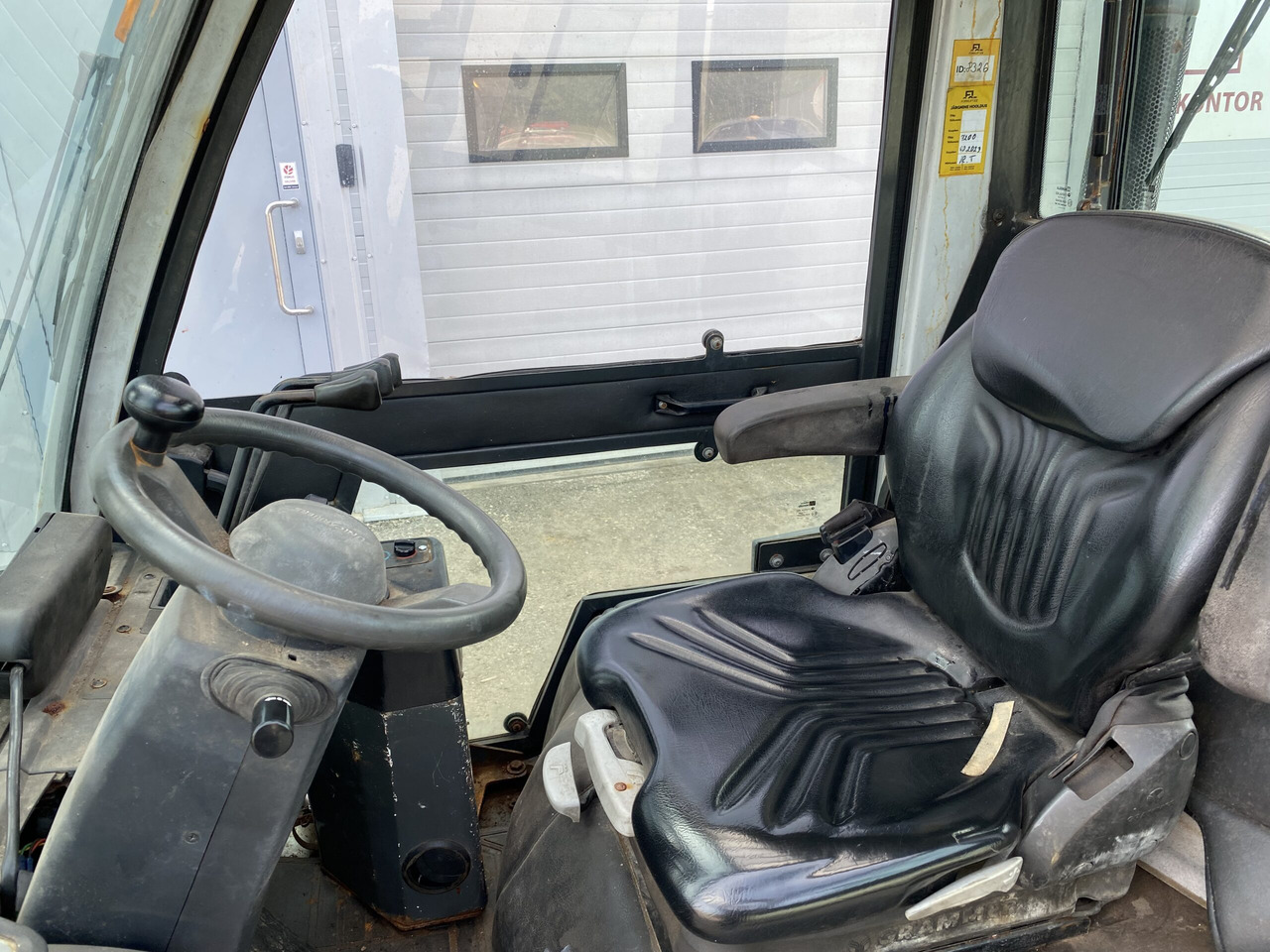Unicarriers Y1D1A18Q - Дизелов мотокар: снимка 5 Unicarriers Y1D1A18Q - Дизелов мотокар: снимка 5