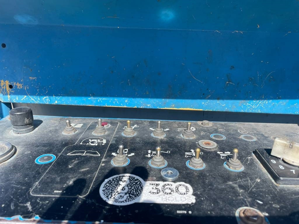 Артикулираща платформа Genie Z 45/25: снимка 10 Артикулираща платформа Genie Z 45/25: снимка 10