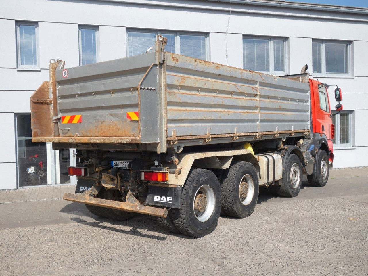 DAF CF 85.410 8x4 mit Meiller - Самосвал камион: снимка 5 DAF CF 85.410 8x4 mit Meiller - Самосвал камион: снимка 5