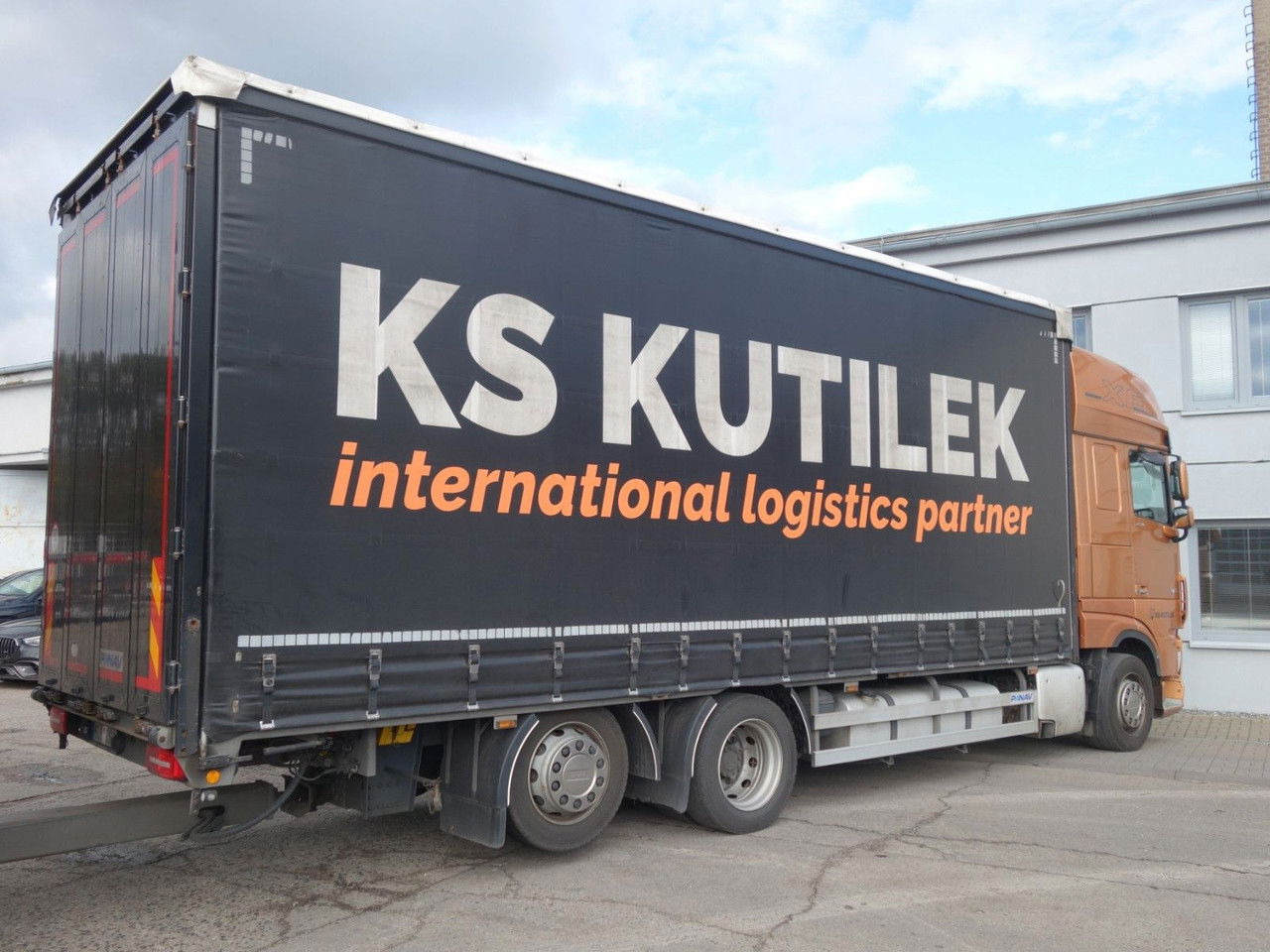DAF XF 480 SSC, 120 cbm, Durchfahren - Камион с брезент: снимка 4 DAF XF 480 SSC, 120 cbm, Durchfahren - Камион с брезент: снимка 4