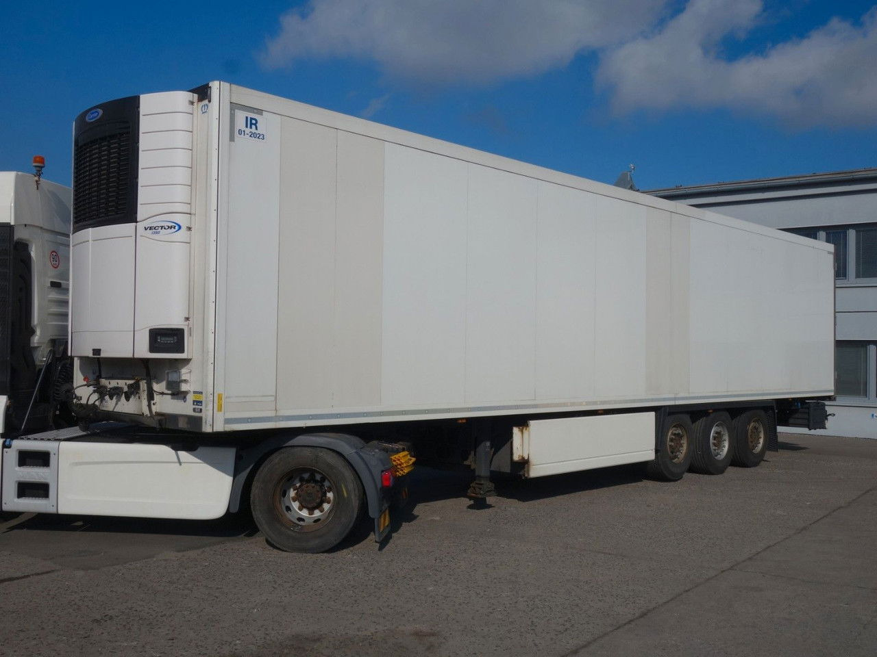 Krone SD Carrier Vector 1350 - Рефрижератор полуремарке: снимка 4 Krone SD Carrier Vector 1350 - Рефрижератор полуремарке: снимка 4