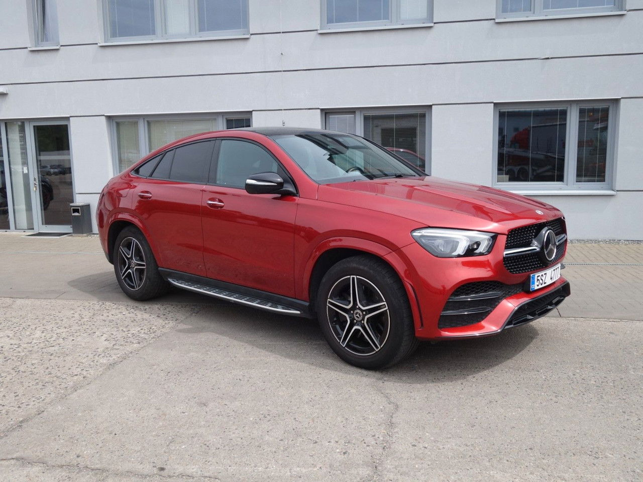 Mercedes-Benz GLE-klasse 400 d 4Matic Coupe Pano - Купе: снимка 3 Mercedes-Benz GLE-klasse 400 d 4Matic Coupe Pano - Купе: снимка 3