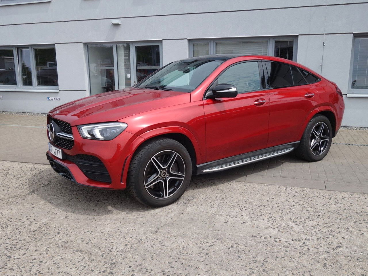 Mercedes-Benz GLE-klasse 400 d 4Matic Coupe Pano - Купе: снимка 2 Mercedes-Benz GLE-klasse 400 d 4Matic Coupe Pano - Купе: снимка 2