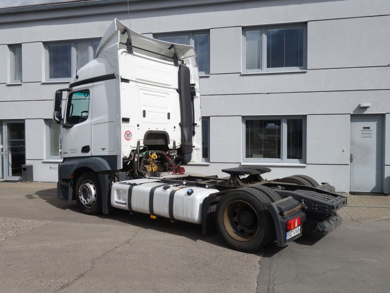 Mercedes-Benz Actros 1842 Lsnrl - Влекач: снимка 4 Mercedes-Benz Actros 1842 Lsnrl - Влекач: снимка 4