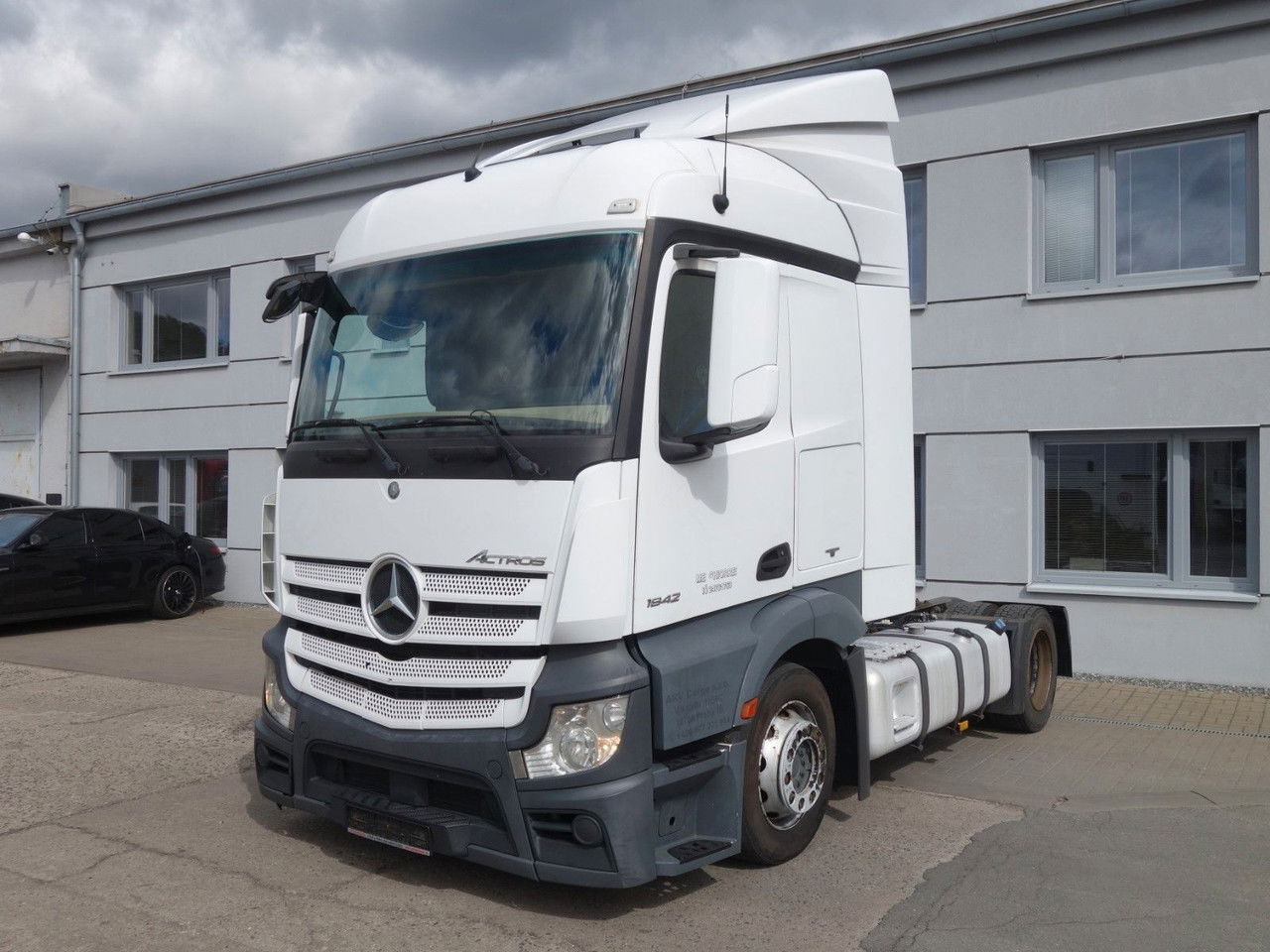 Mercedes-Benz Actros 1842 Lsnrl - Влекач: снимка 1 Mercedes-Benz Actros 1842 Lsnrl - Влекач: снимка 1