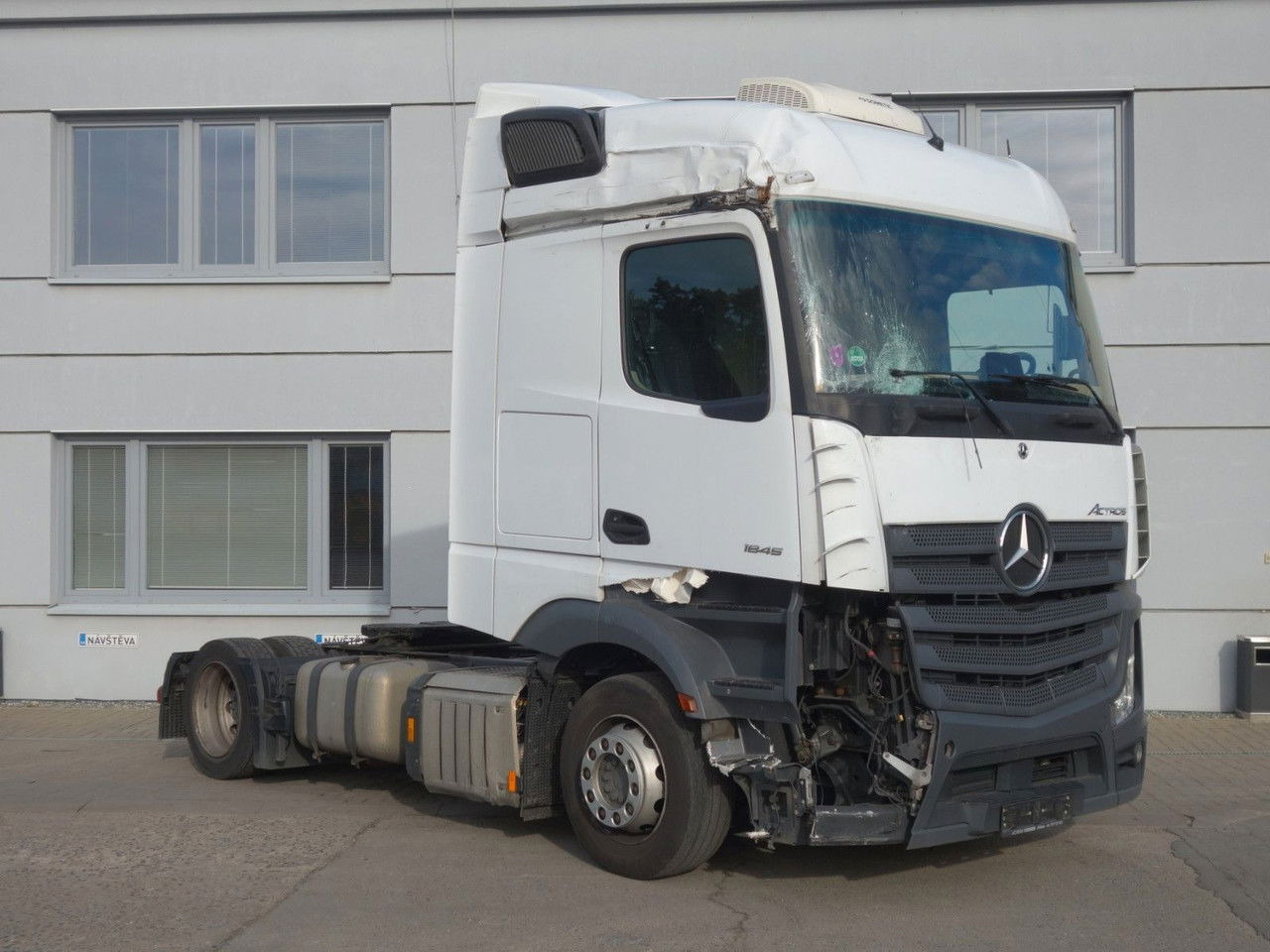 Mercedes-Benz Actros 1845 LD BIG Space MirrorCam - Влекач: снимка 2 Mercedes-Benz Actros 1845 LD BIG Space MirrorCam - Влекач: снимка 2