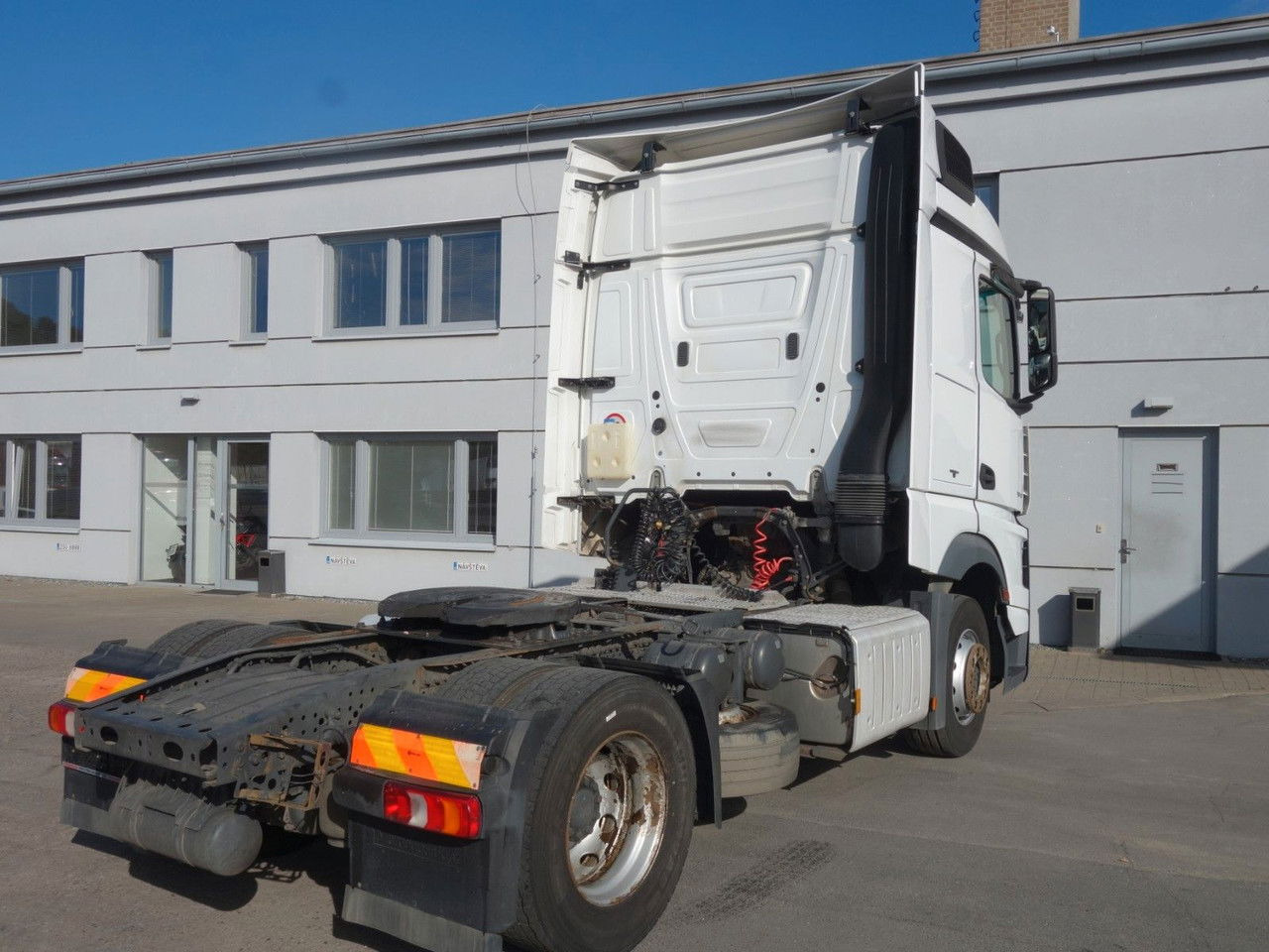 Mercedes-Benz Actros 1845 LS, Standard, Standklimaanlage - Влекач: снимка 3 Mercedes-Benz Actros 1845 LS, Standard, Standklimaanlage - Влекач: снимка 3