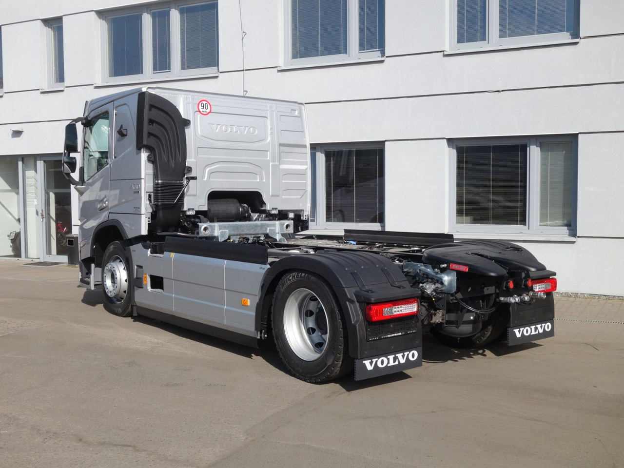 Volvo FM 13, 460 PS, Retarder, fur Euro Lohr, Neue Volvo FM 13, 460 PS, Retarder, fur Euro Lohr, Neue - Автовоз камион: снимка 3 Volvo FM 13, 460 PS, Retarder, fur Euro Lohr, Neue Volvo FM 13, 460 PS, Retarder, fur Euro Lohr, Neue - Автовоз камион: снимка 3
