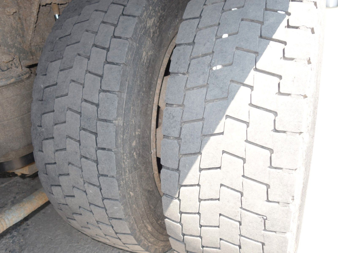 Камион с брезент Volvo FM 380 6x2 + Panav Anhänger: снимка 12