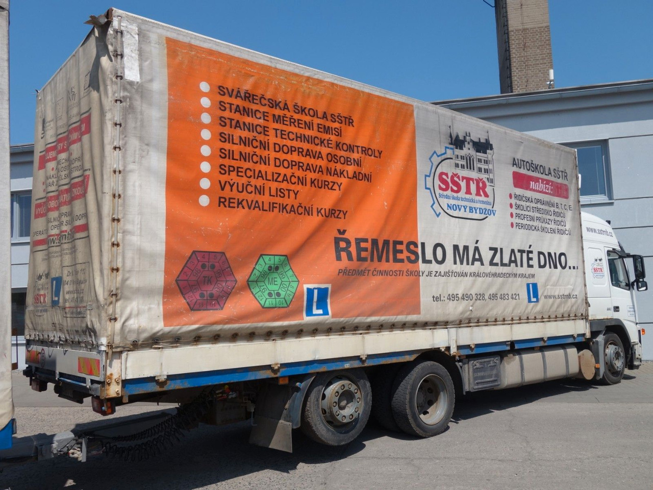 Камион с брезент Volvo FM 380 6x2 + Panav Anhänger: снимка 10