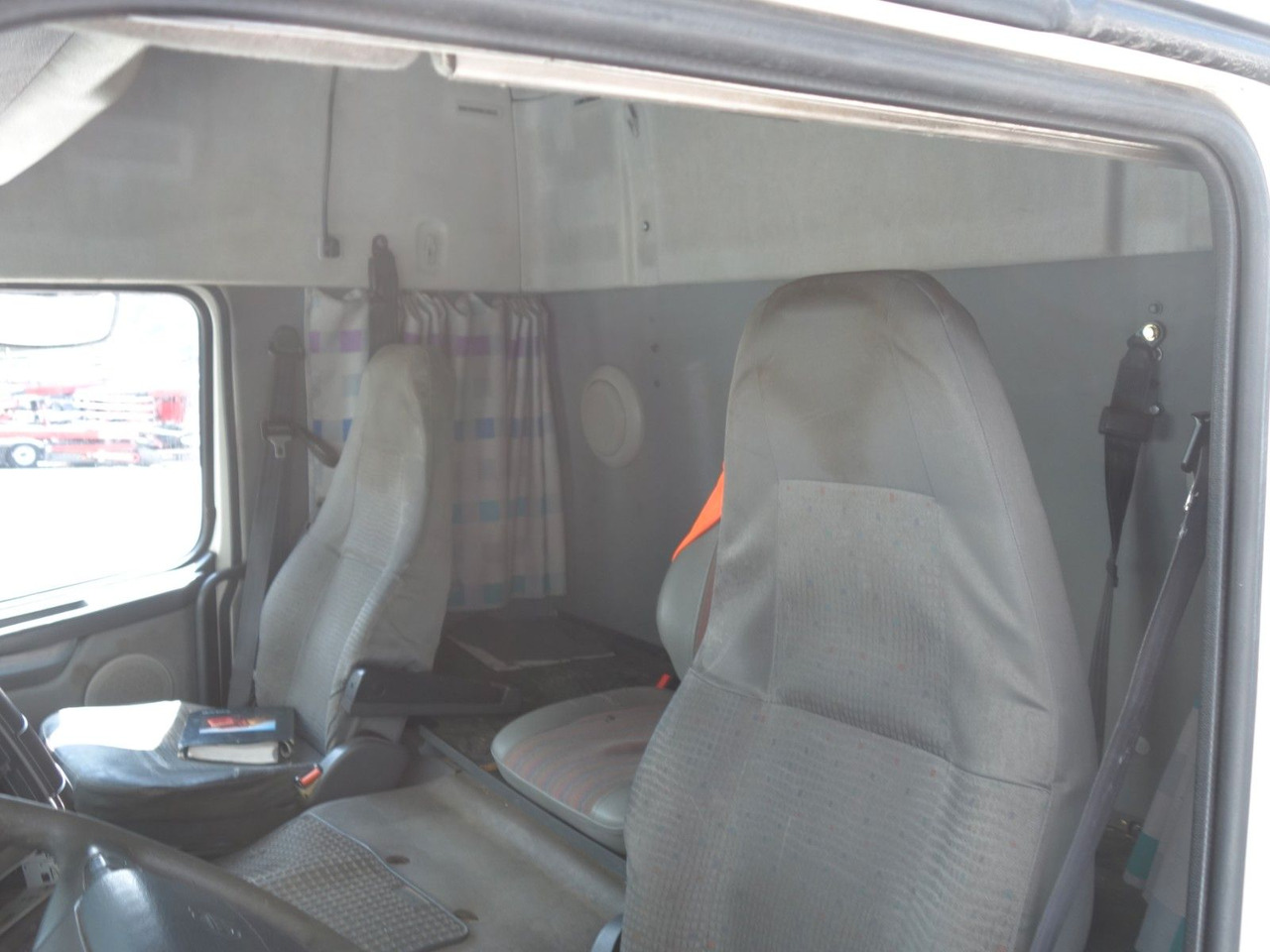 Камион с брезент Volvo FM 380 6x2 + Panav Anhänger: снимка 16