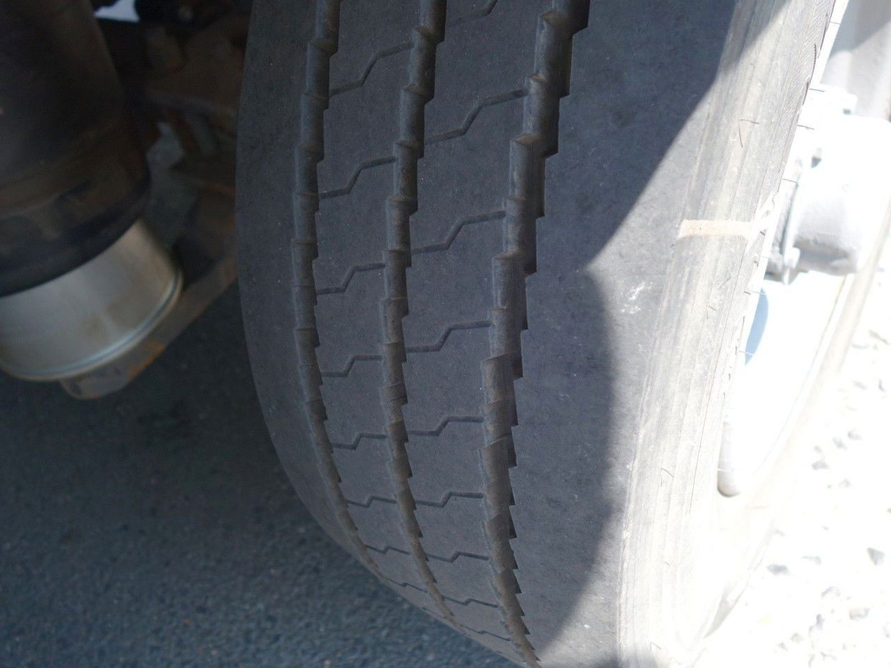 Камион с брезент Volvo FM 380 6x2 + Panav Anhänger: снимка 8