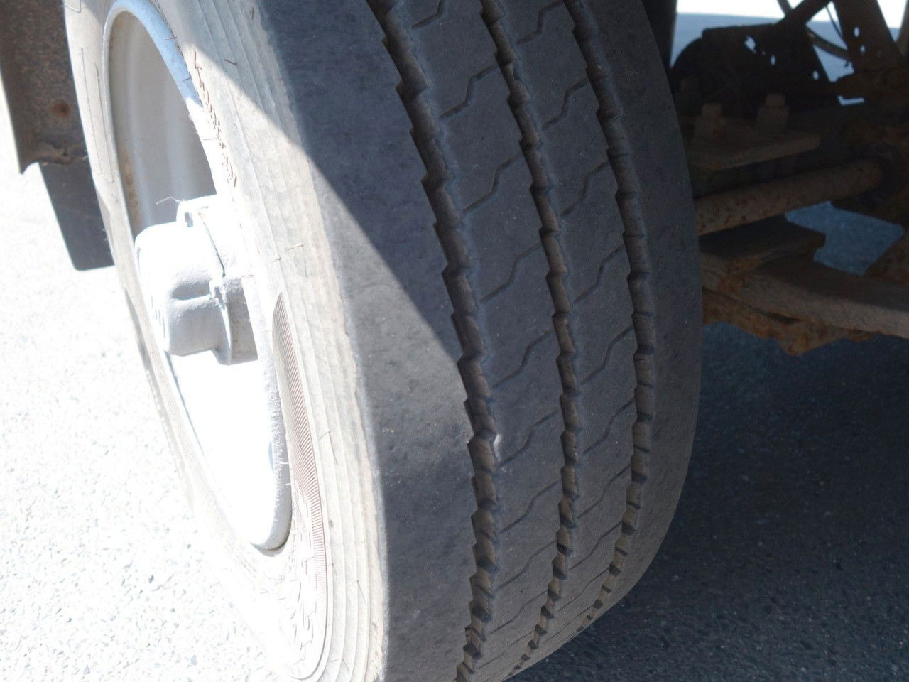 Камион с брезент Volvo FM 380 6x2 + Panav Anhänger: снимка 7