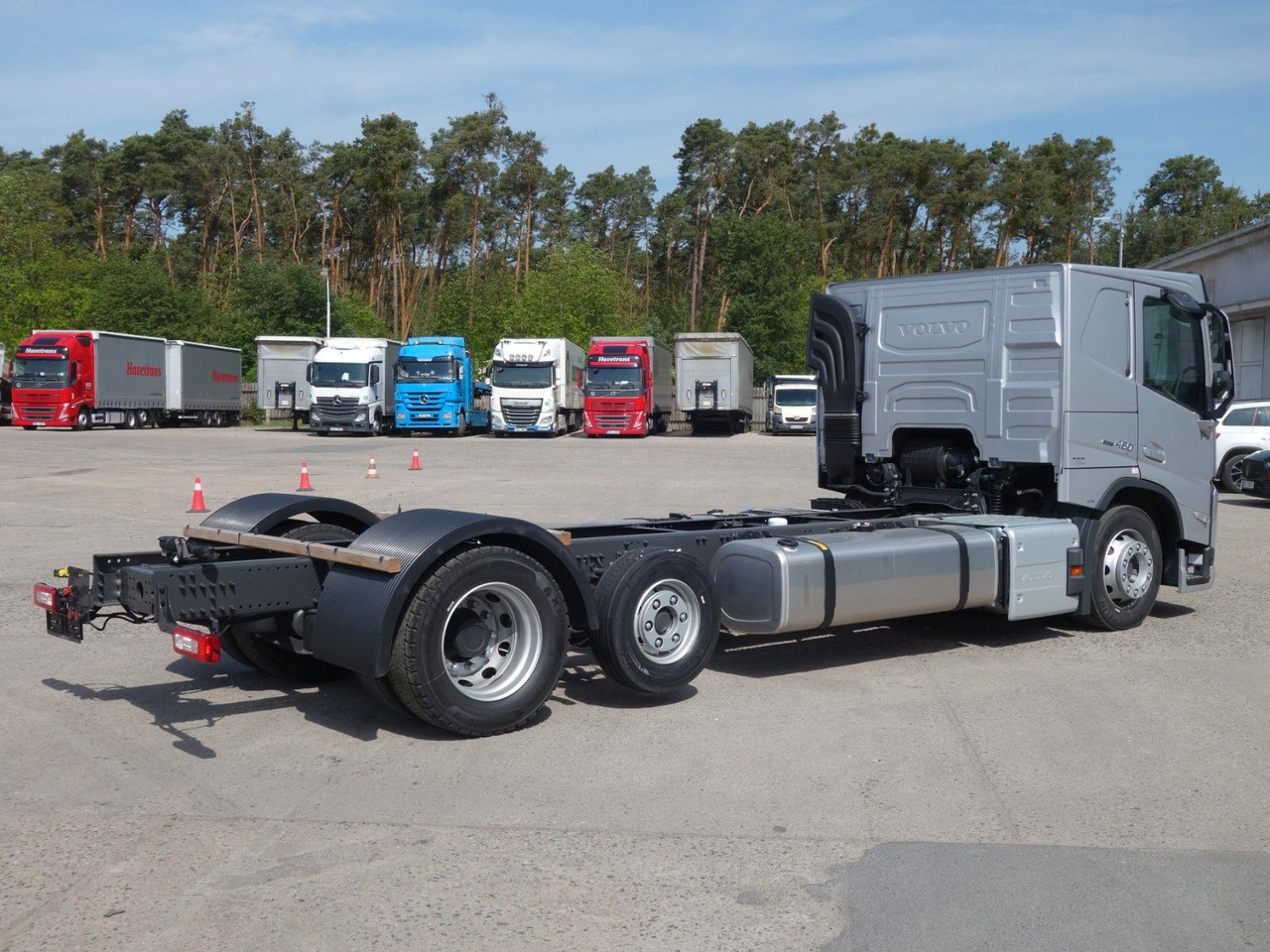 Volvo FM13 460 6x2 Neue RTO , Kassbohrer, Rolfo, Rimo - Шаси кабина: снимка 4 Volvo FM13 460 6x2 Neue RTO , Kassbohrer, Rolfo, Rimo - Шаси кабина: снимка 4