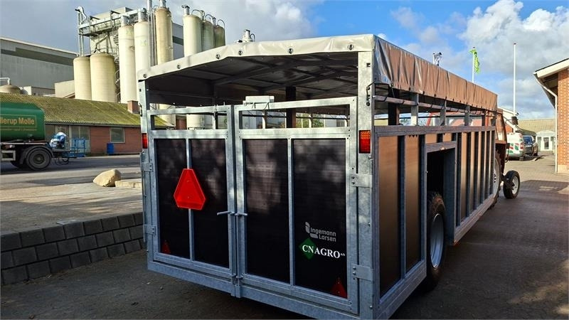 CN Agro Model D - За превоз на животни ремарке, Селскостопанско ремарке: снимка 4 CN Agro Model D - За превоз на животни ремарке, Селскостопанско ремарке: снимка 4