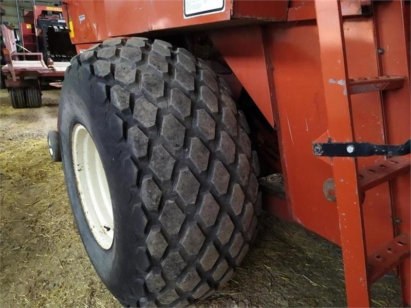 Hesston 4900 - Сламопреса за квадратни бали: снимка 5 Hesston 4900 - Сламопреса за квадратни бали: снимка 5