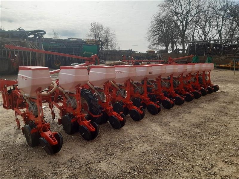 Maschio Gaspardo Manta XL 12 rk - Сеялка: снимка 2 Maschio Gaspardo Manta XL 12 rk - Сеялка: снимка 2
