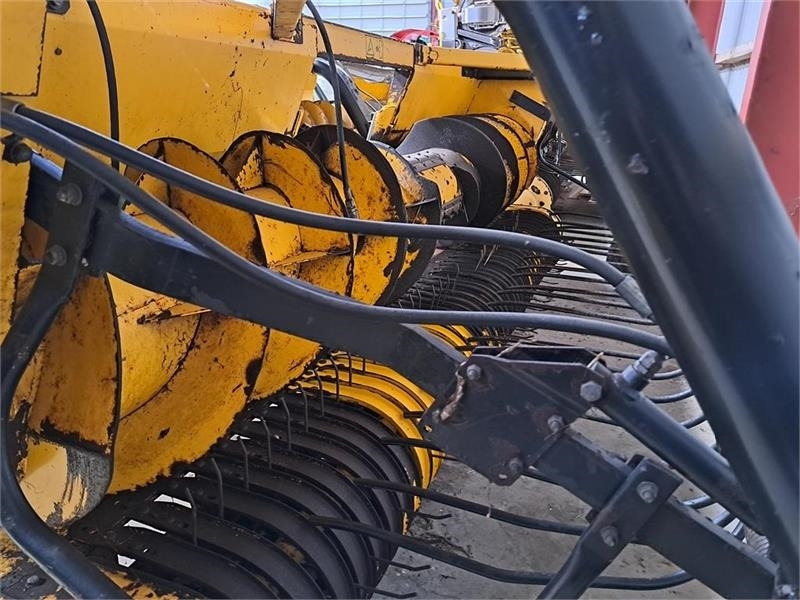 New Holland 356W - Машина за сено и фураж: снимка 3 New Holland 356W - Машина за сено и фураж: снимка 3