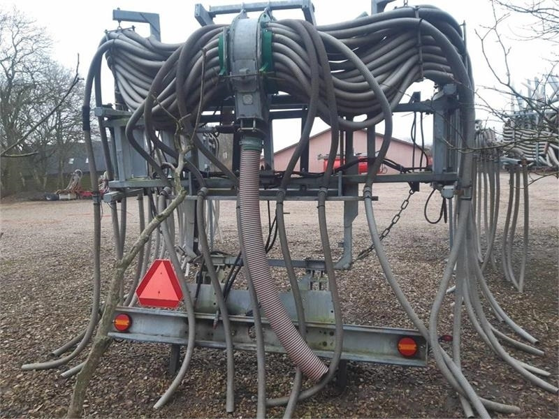 Samson 24 m Samson 16 - 20 -24 meter - Цистерна за течен тор: снимка 1 Samson 24 m Samson 16 - 20 -24 meter - Цистерна за течен тор: снимка 1