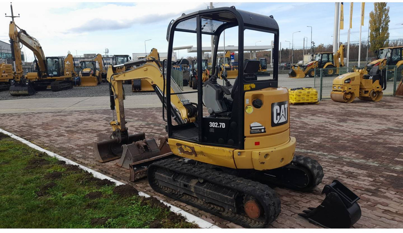 CAT 302.7DCR - Верижен багер: снимка 4 CAT 302.7DCR - Верижен багер: снимка 4
