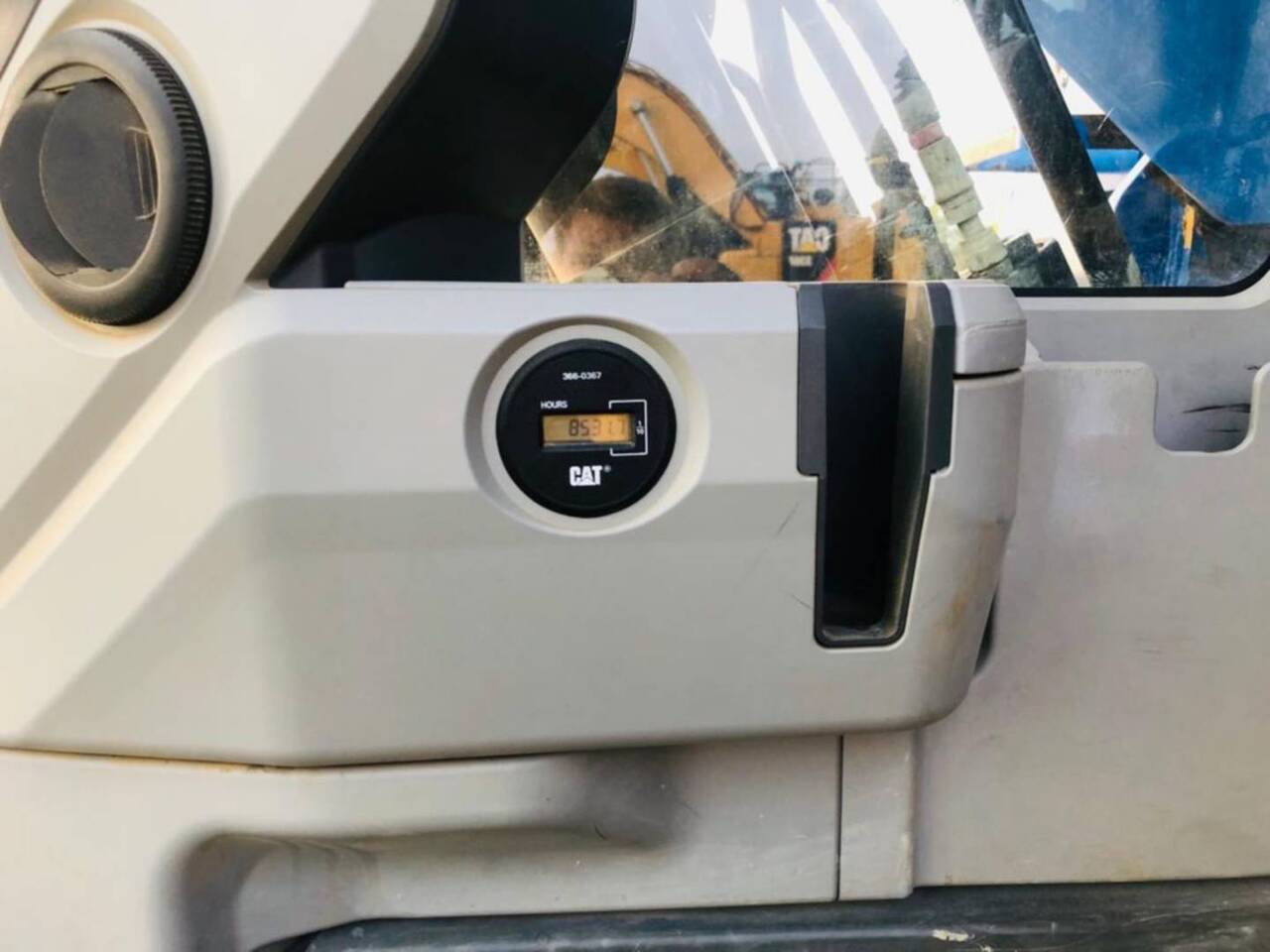CAT 320 E LN - Верижен багер: снимка 5 CAT 320 E LN - Верижен багер: снимка 5