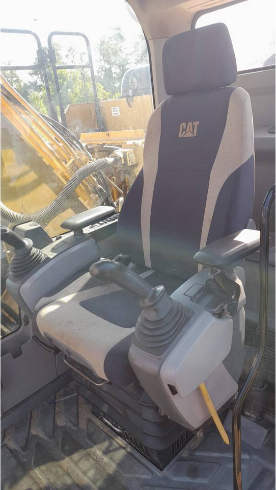 Верижен багер CAT 320EL: снимка 7