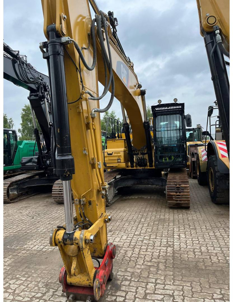 CAT 326FLN - Верижен багер: снимка 1 CAT 326FLN - Верижен багер: снимка 1