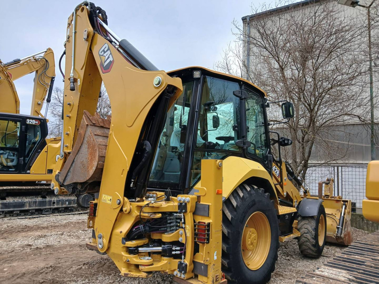CAT 428-07 - Багер-товарач: снимка 3 CAT 428-07 - Багер-товарач: снимка 3