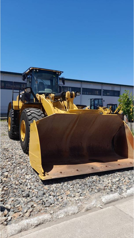 CAT 966M - Колесен товарач: снимка 2 CAT 966M - Колесен товарач: снимка 2