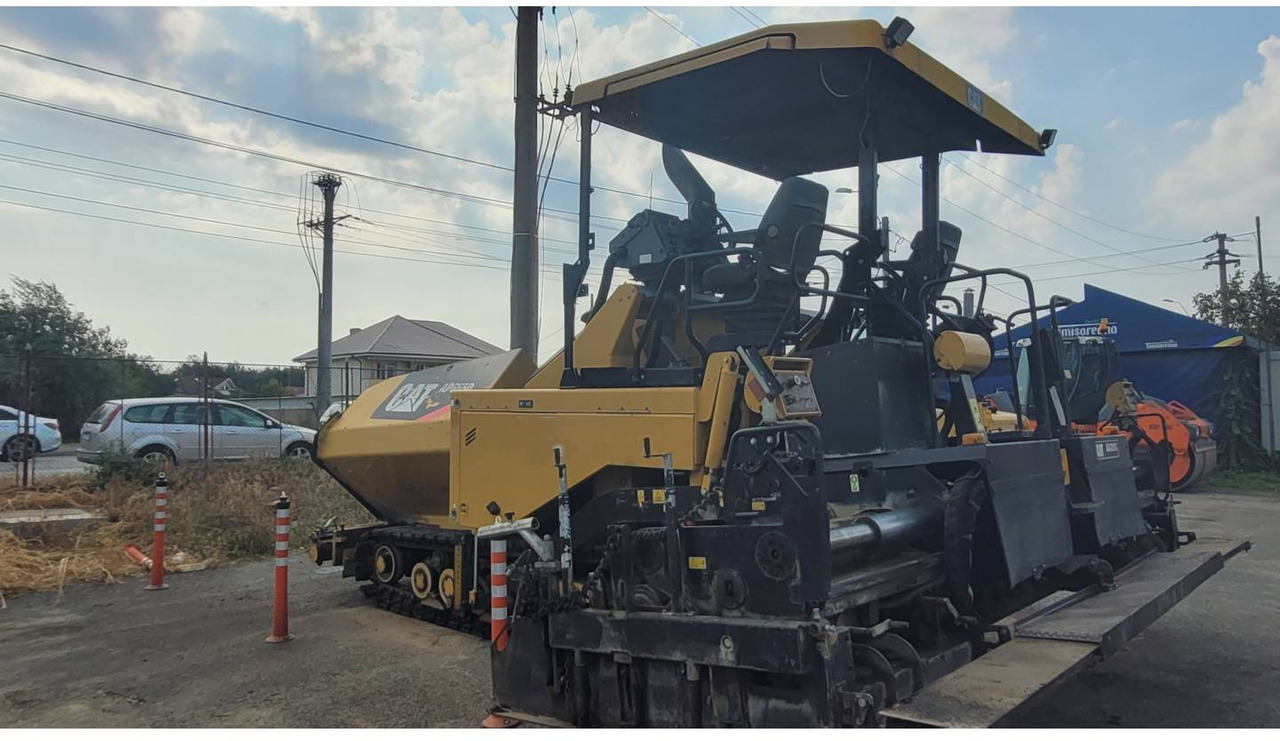 CAT AP-655D - Асфалтополагач: снимка 4 CAT AP-655D - Асфалтополагач: снимка 4