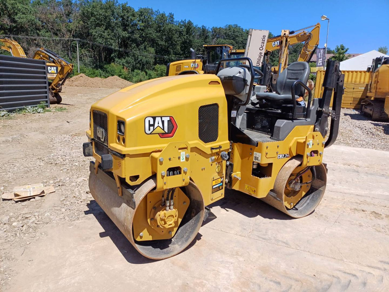 CAT CB2.7-03GC - Мини валяк: снимка 1 CAT CB2.7-03GC - Мини валяк: снимка 1