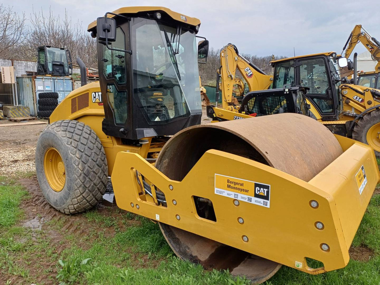 CAT CS12GC - Компактор: снимка 2 CAT CS12GC - Компактор: снимка 2