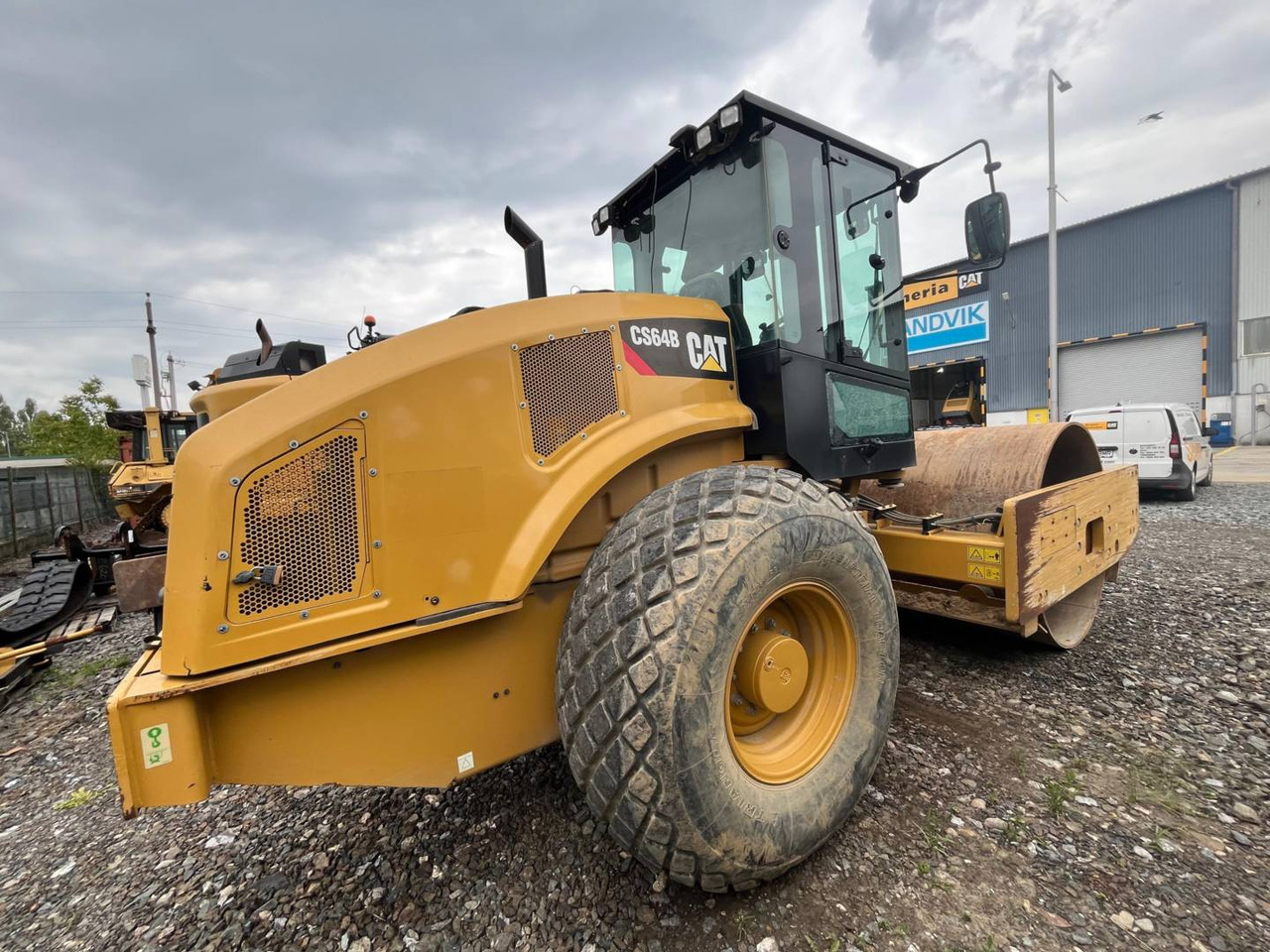 CAT CS64B - Компактор: снимка 3 CAT CS64B - Компактор: снимка 3
