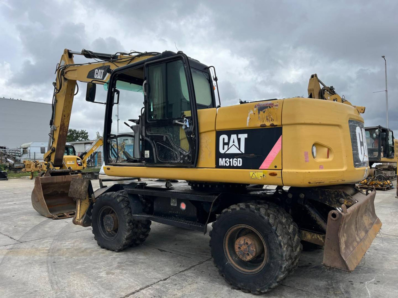 CAT M316D - Колесен багер: снимка 4 CAT M316D - Колесен багер: снимка 4