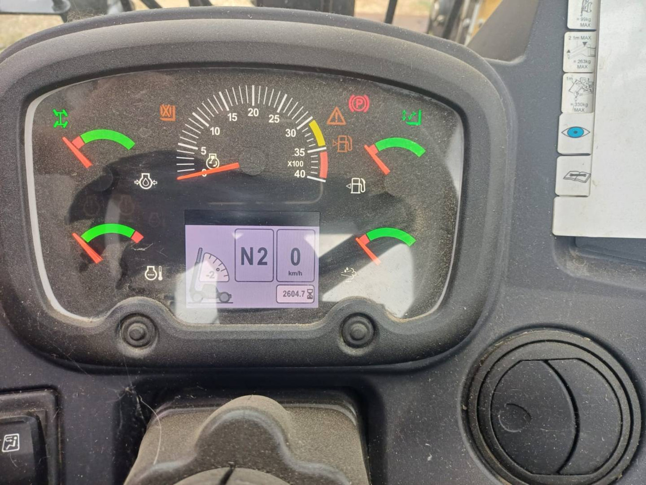 CAT TH3510D - Телескопичен товарач: снимка 5 CAT TH3510D - Телескопичен товарач: снимка 5