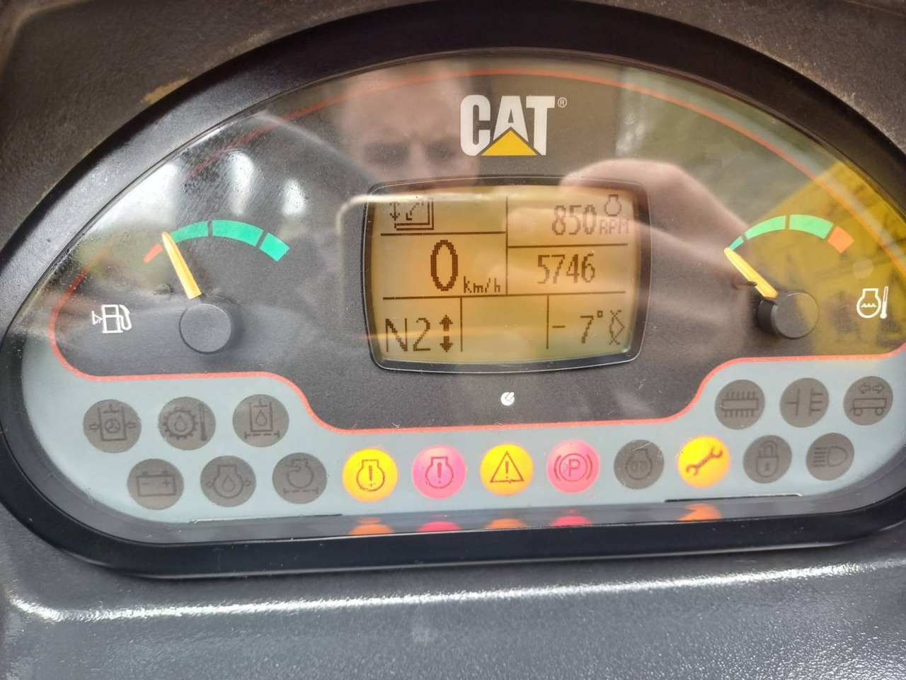 CAT TH414C - Телескопичен товарач: снимка 5 CAT TH414C - Телескопичен товарач: снимка 5