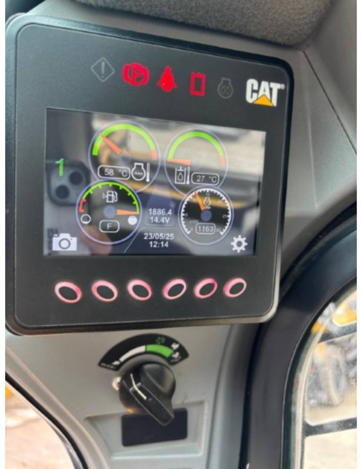 CAT 279D3 - Мини верижен товарач: снимка 5 CAT 279D3 - Мини верижен товарач: снимка 5