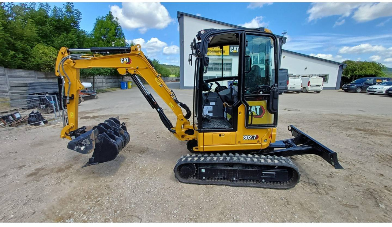CAT 302.7CR - Верижен багер: снимка 2 CAT 302.7CR - Верижен багер: снимка 2