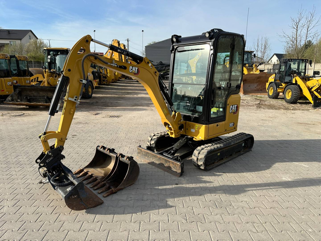 CAT 302CR - Верижен багер: снимка 1 CAT 302CR - Верижен багер: снимка 1