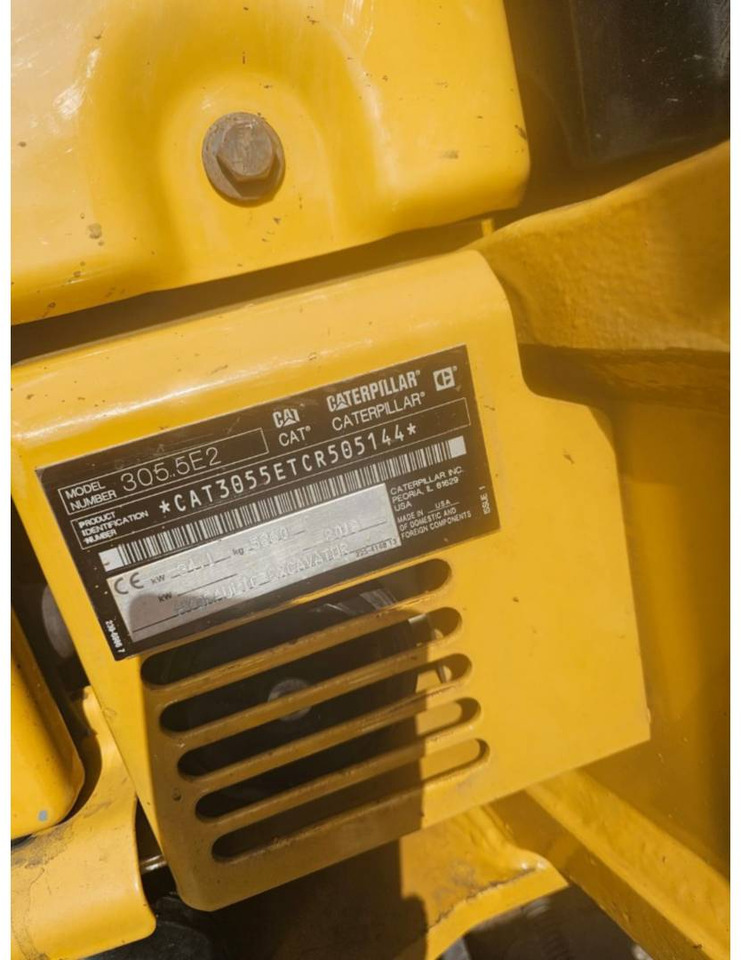 Верижен багер CAT 305.5E2CR: снимка 6