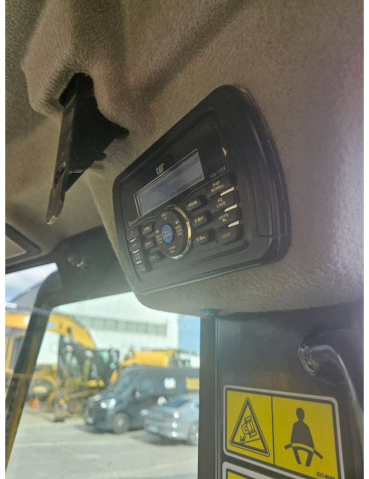 Верижен багер CAT 305.5E2CR: снимка 11