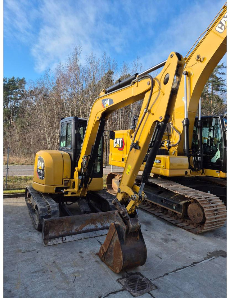 CAT 305.5E2CR - Верижен багер: снимка 2 CAT 305.5E2CR - Верижен багер: снимка 2
