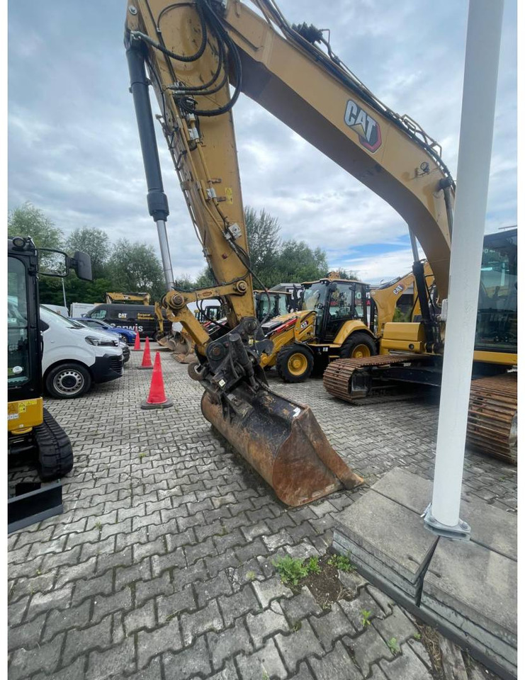 Верижен багер CAT 320GC: снимка 10