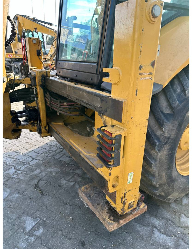 Багер-товарач CAT 428F2: снимка 25